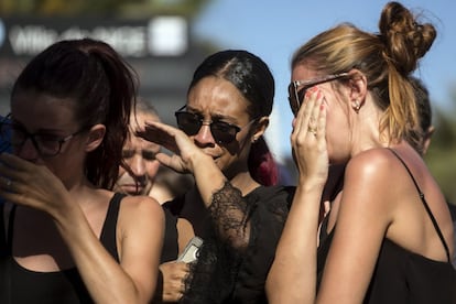 La reacción de varias mujeres cerca de la escena del ataque en el que un camión ha atropellado a una multitud en un paseo marítimo en localidad francesa de Niza. 