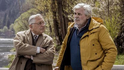 Jirí Menzel y Peter Simonischek, en 'Sin olvido'.