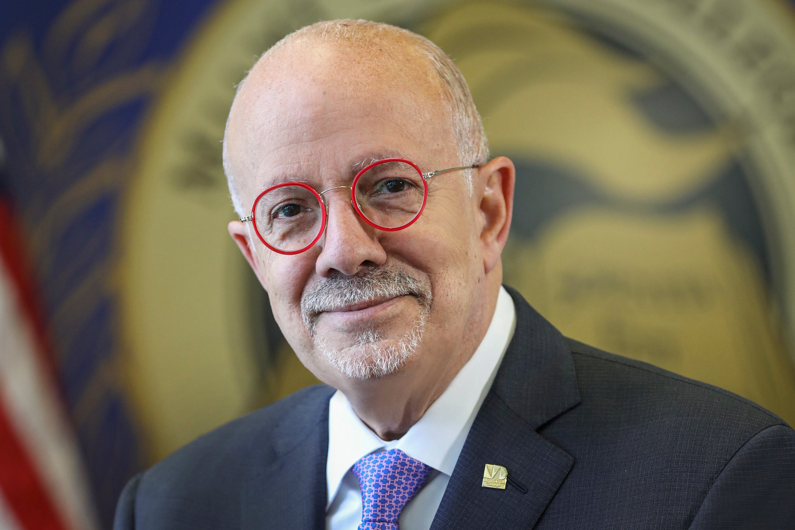 Eduardo Padrón: “Lo que está sucediendo con los inmigrantes en Estados Unidos es inaceptable y una falta de respeto a la dignidad humana”