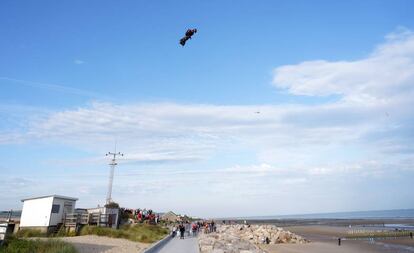 Zapata, al inicio de su vuelo en la playa de Bleriot (Calais), el 4 de agosto.