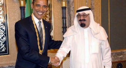 Obama y el rey de Arabia Saud&iacute;, Abdal&aacute; bin Abdelaziz, en 2009. 
