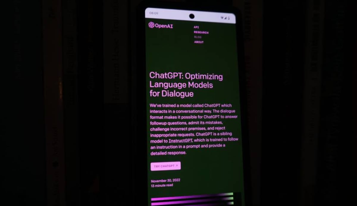 OpenAI lanza la app oficial de ChatGPT en Android para que evites ...
