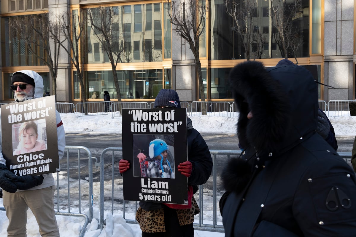 Trump no supera las deportaciones de Obama y Biden, pero desborda las expulsiones de migrantes sin antecedentes