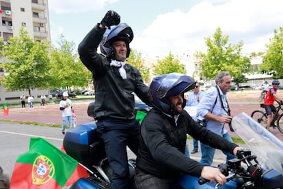 El líder de Chega, André Ventura, llega en moto a un mitin en Castelo Branco el pasado domingo.