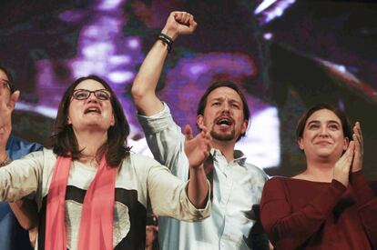 Mònica Oltra, vicepresidenta valenciana; el líder de Podemos, Pablo Iglesias, y la alcaldesa de Barcelona, Ada Colau.