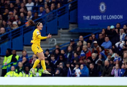 Aitana Bonmatí celebra su gol frente al Chelsea en las semifinales de la Champions League.