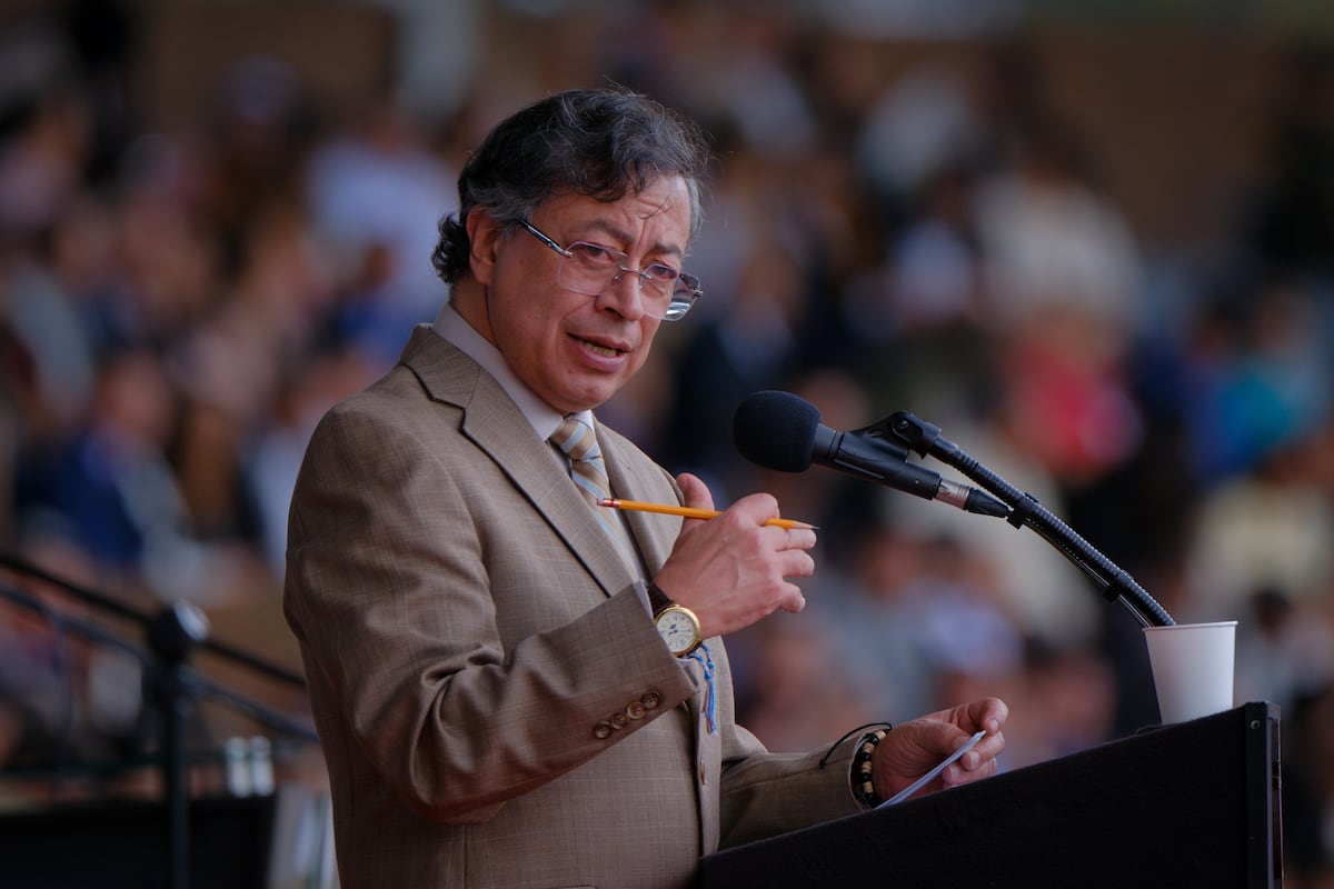 In reversal, Colombia's Petro defends the air strikes he previously condemned