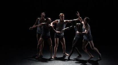 Una imagen de la coreografía 'Rust', de Nacho Duato, interpretada por la compañía de Martha Graham.