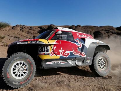 Carlos Sainz y Lucas Cruz durante el Rally dakar