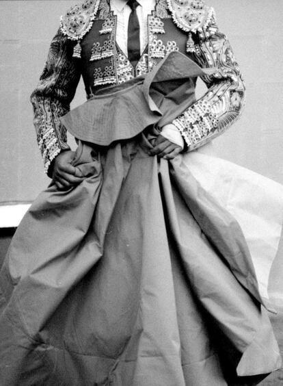 Capote de un torero durante la Feria de Fallas de Valencia en 1989.