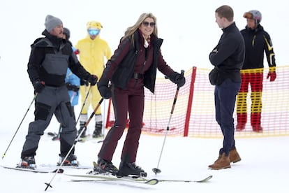 Máxima de Holanda es una consumada esquiadora como lo demostró en las pistas austriacas.