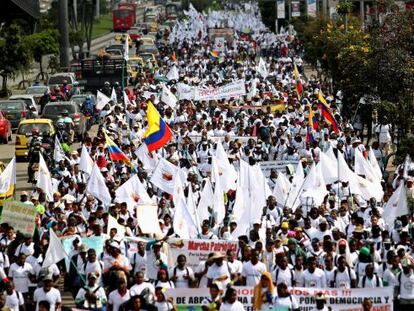 A moment from Tuesday&#039;s peace march through Bogot&aacute;.