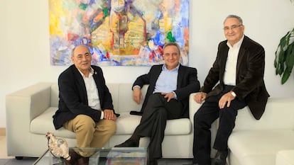 Los hermanos José, Francisco y Eduardo Cosentino.