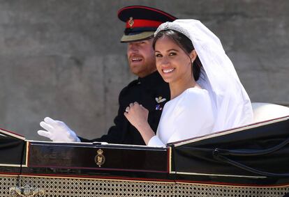 Meghan Markle y el príncipe Enrique de Inglaterra, tras su boda el pasado sábado.