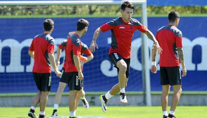 Hern&aacute;n P&eacute;rez, en un entrenamiento del Espanyol. 