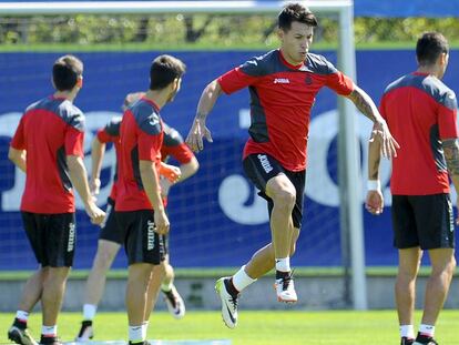 Hern&aacute;n P&eacute;rez, en un entrenamiento del Espanyol. 