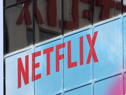 Logo de Netflix en las oficinas de Hollywood