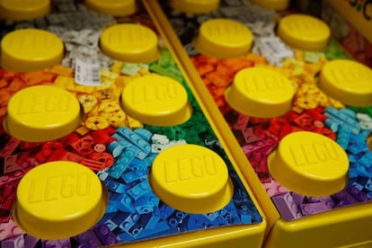 Piezas de Lego en una juguetería de Bonn, Alemania.
 