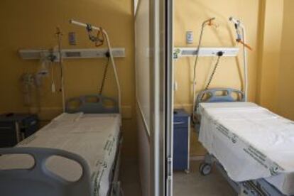 Camas vacías en un hospital de Sevilla.