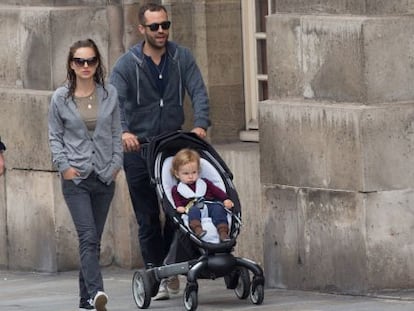 La actriz Natalie Portman pasea con Benjamin Millepied y su hijo Aleph el pasado mes de junio.