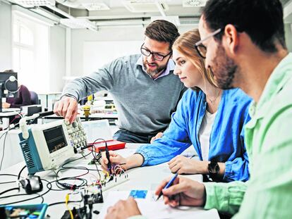 Tú a ciencias, yo a humanidades