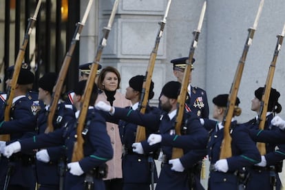 La ministra de Defensa, María Dolores de Cospedal, en el Cuartel General del Ejército del Aire en Madrid, en diciembre pasado.
