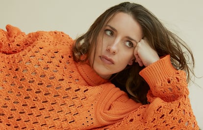 La artista, con jersey de
punto de STELLA MCCARTNEY.