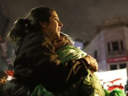 Por 38 votos negativos y 31 a favor, la Cámara Alta bloquea el proyecto de aborto legal e impide que las mujeres puedan decidir cómo y cuándo ser madres