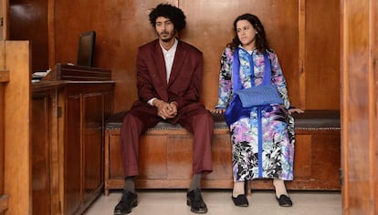 Fotograma de la película 'Sofía' con los actores Mohamed Bousbaa y Maha Alemi, que interpretan a Omar y Sofía.