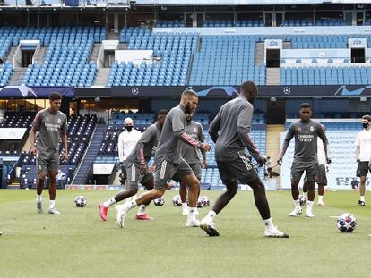 Entrenamiento del Madrid en Mánchester.