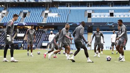 Entrenamiento del Madrid en Mánchester.