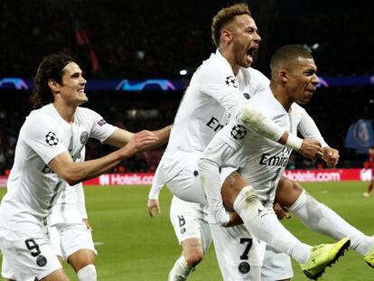 Neymar celebra junto a Mbappe el segundo gol del PSG
