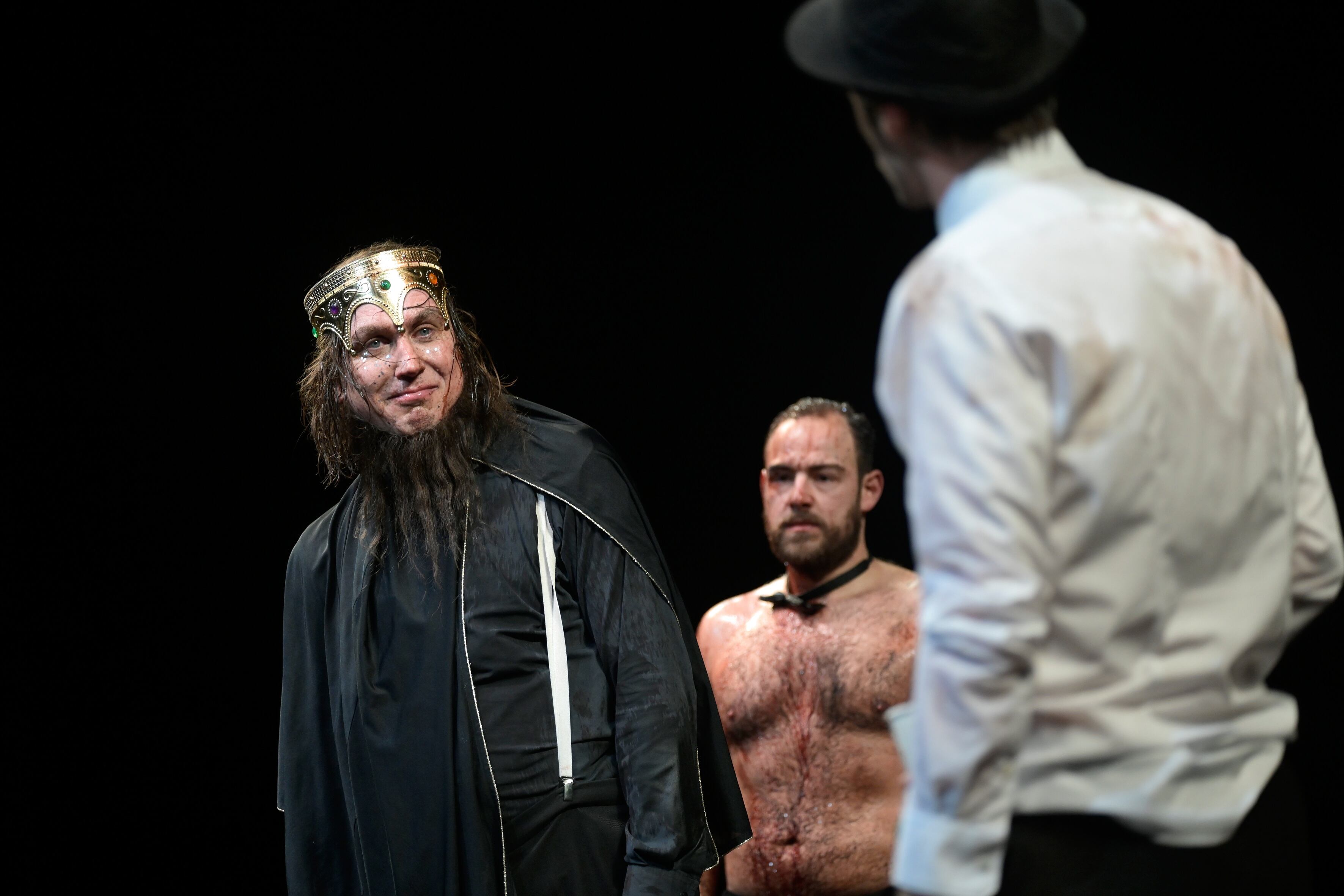 El regreso del gran ‘Hamlet’ de Ostermeier y la mirada de Angélica Liddell sobre el harakiri de Mishima destacan en el Temporada Alta