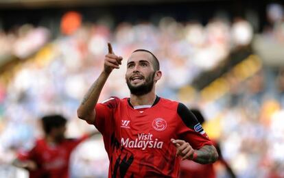 Aleix Vidal celebra uno de sus goles en el Sevilla.