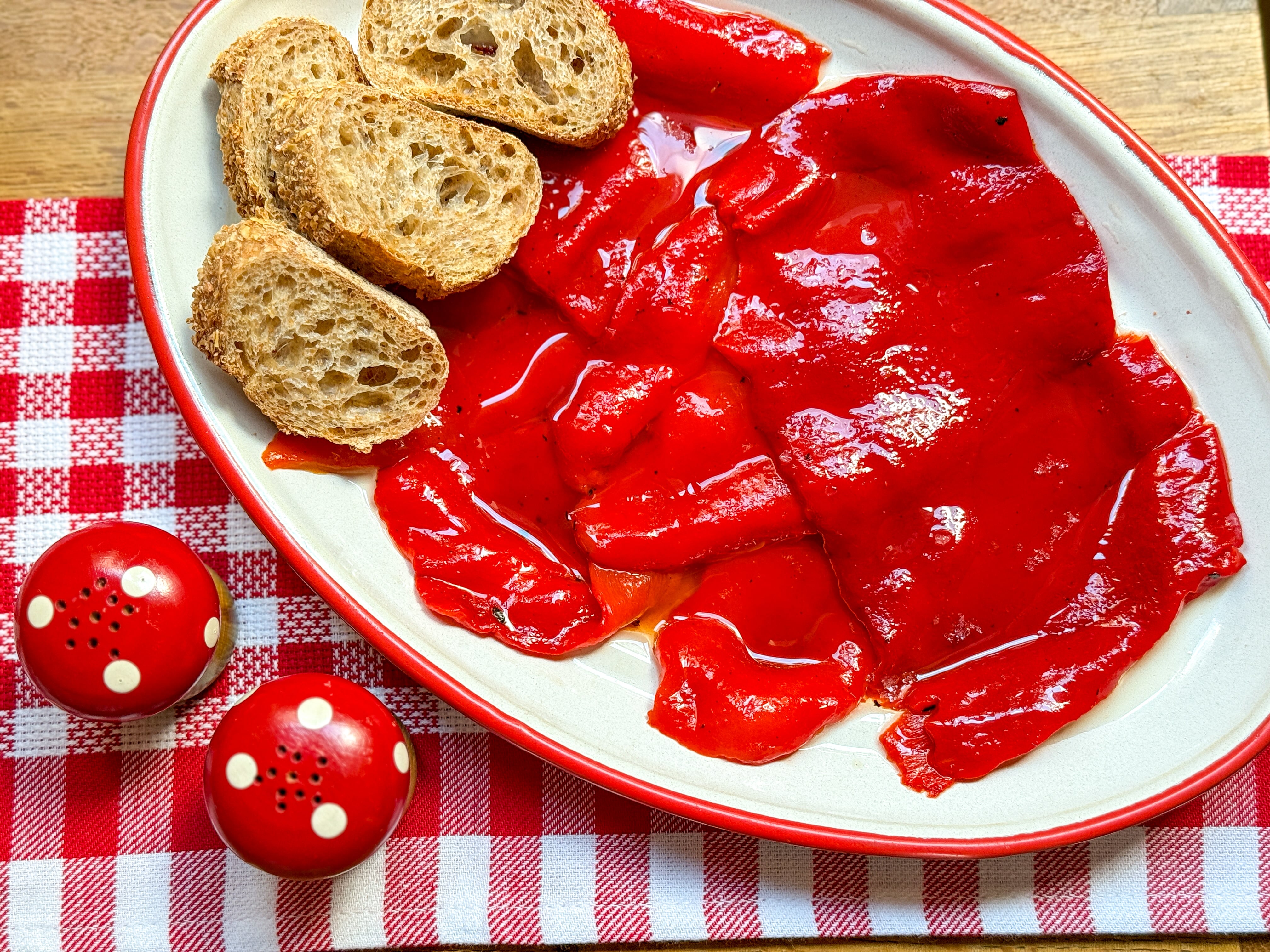 Conservazioni artigianali di peperoni, castagne e pere: la tradizione culinaria di El Bierzo