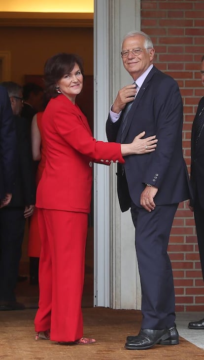 Carmen Calvo y Josep Borrell.