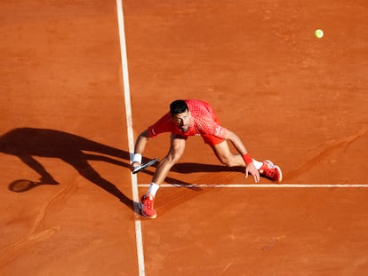 Djokovic, durante el partido contra Gakhov en Montecarlo.