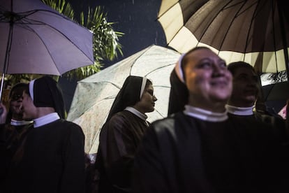 Este viernes, una multitud de católicos celebró la beatificación de monseñor Romero antes de la ceremonia de este sábado.