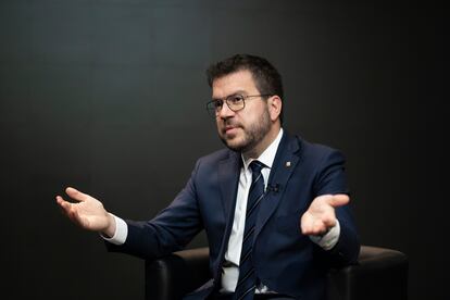 Aragonès, durante la entrevista en el estudio Toresky de la Cadena SER en Cataluña. 