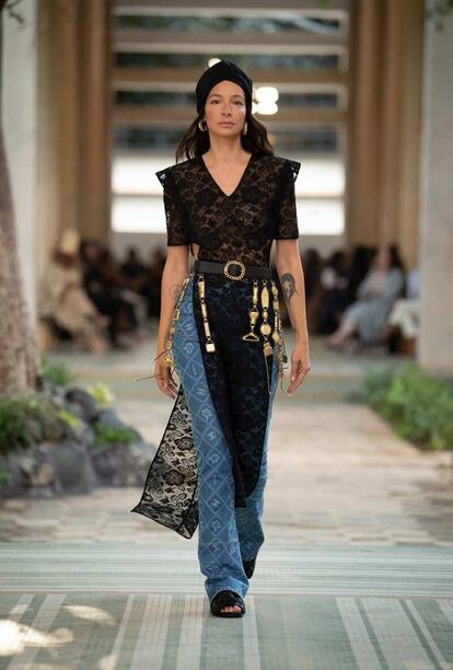 chanel_039_2022-23-metiers-dart-show-LD