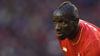 Mamadou Sakho durante un partido con el Liverpool.