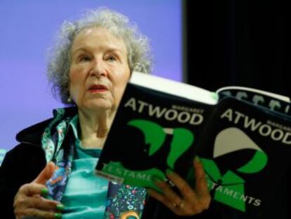 Margaret Atwood convierte  Los testamentos , la secuela de la novela de 1984, en un libro necesario
