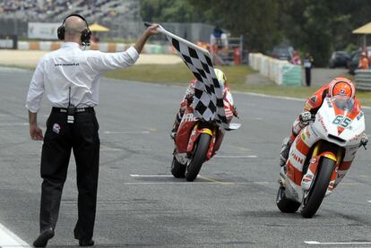 El español no ha podido con el alemán que se ha impuesto en Moto2