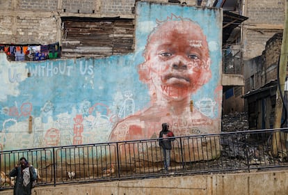 Mural de un niño en una de las calles de Mathare, en Nairobi, Kenia.