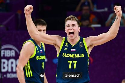 Luka Doncic celebra el pase a la final del Eurobasket