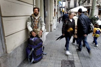 Constantin Nedelcu is among the 800 or so people who sleep on Barcelona&#039;s streets every night.