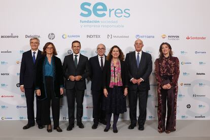 Ebro Foods, Fundación Telefónica, CaixaBank y Sogeviso (Sabadell) han sido galardonadas en esta edición con los Premios Seres 2023, que otorga cada año Fundación Seres, en reconocimiento a la contribución de las empresas a una sociedad mejor a través de sus iniciativas, de gran impacto social. En la ceremonia de entrega, el presidente de la fundación, Fernando Ruiz, destacó que “las empresas demuestran cada día que son actores fundamentales a la hora de afrontar los grandes retos sociales”.