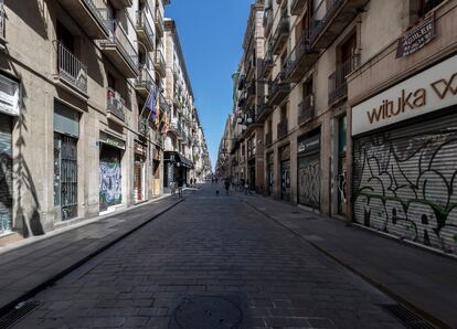 La calle Ferran, una de las que concentra más locales vacíos en Ciutat Vella.