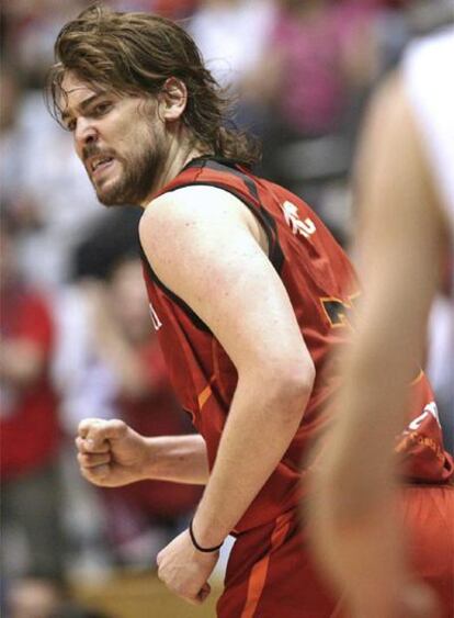 Marc Gasol celebra una canasta frente al Joventut.