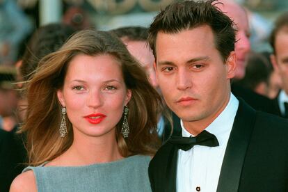 Mucho antes de Vanessa Paradis, Johnny Depp paseó por Cannes de la mano de Kate Moss.